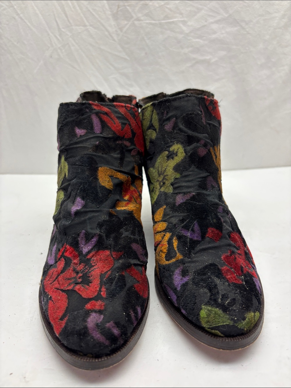 ETHEM Floral ankle boots women’s SZ 37, box 59